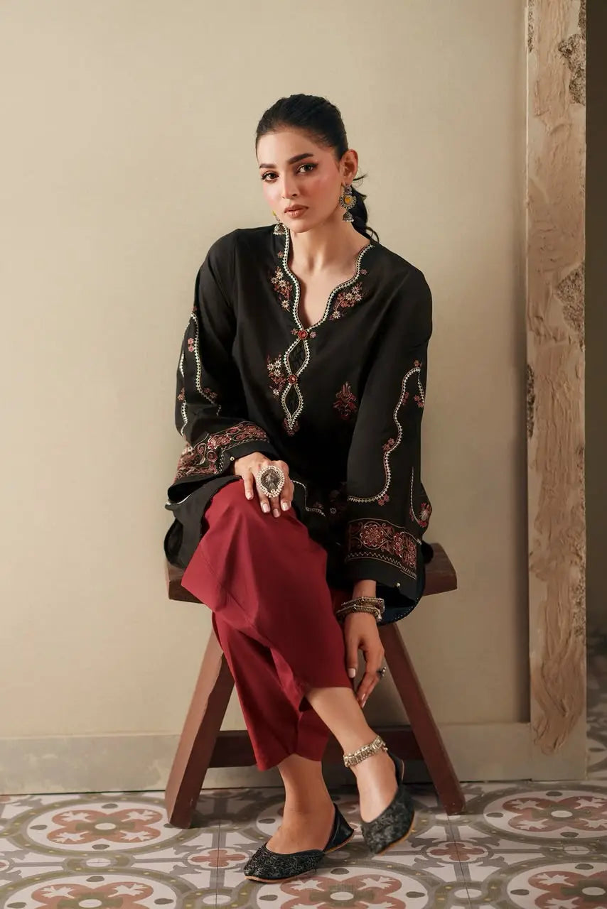 2-Piece Embroidered Dhanak Suit — Amber Rust (Kashmiri Resham)
